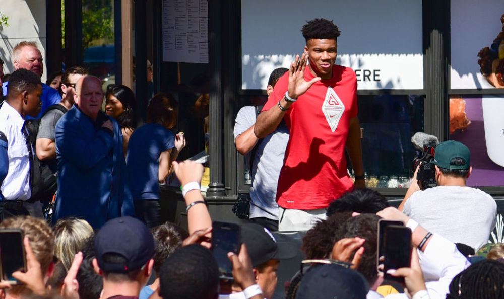 DO本周阿森纳周报：新左边锋&杰里米-雅凯是靠前目标（DO阿森纳周度快讯：新左边锋与杰里米-雅凯列为优先引援目标）