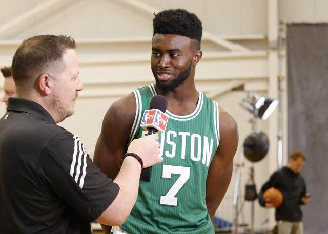 深圳虽取胜攻击羸弱未解决，开赛6场皆得分不过百（深圳赢球难掩进攻疲软，赛季前六战得分均未破百）