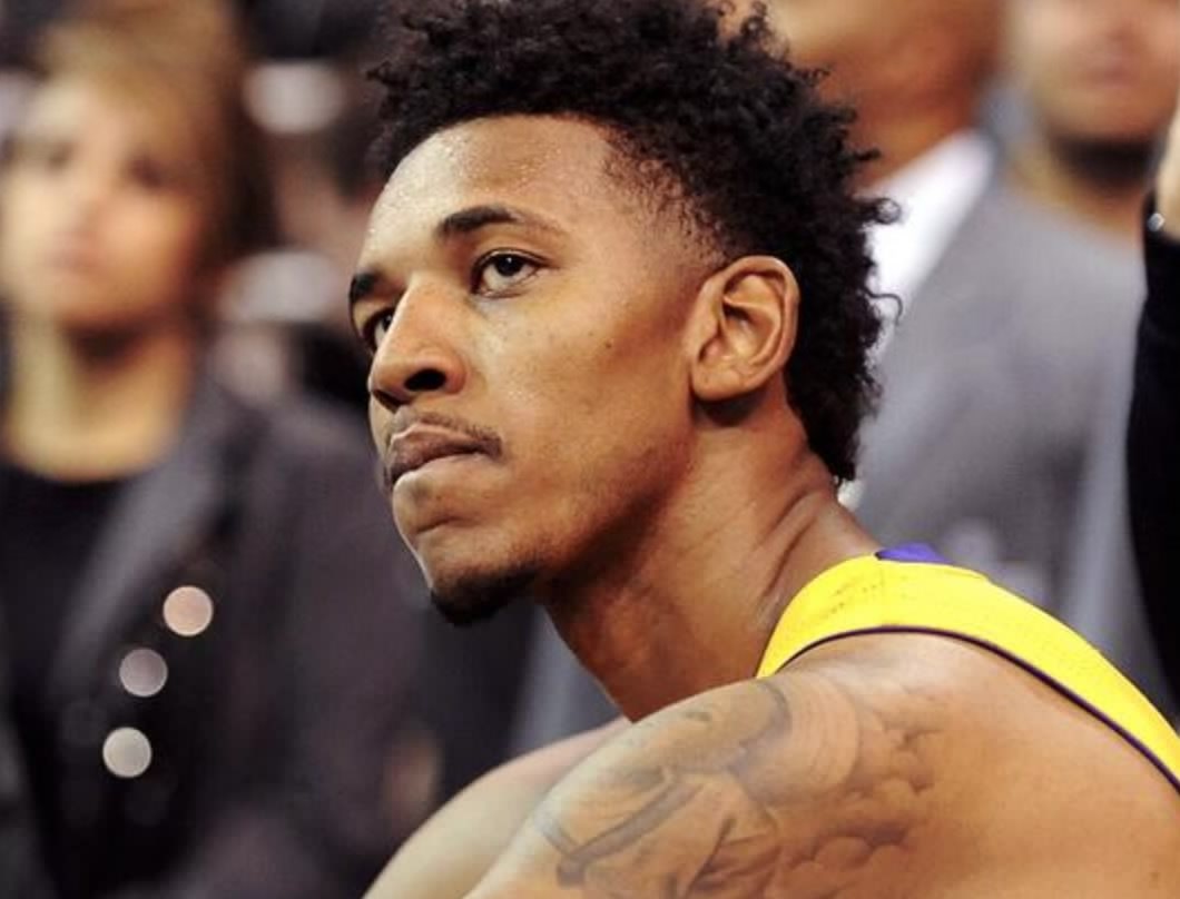 基米希：我正在全力以赴康复，争取在周一重返球场（基米希：全力康复中，力争周一回归赛场）