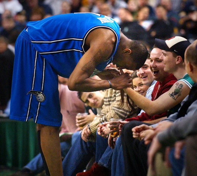 基昂特·乔治连续3场30+，末节独砍13分难救主（基昂特·乔治三战连破30+，末节独取13分仍难改败局）