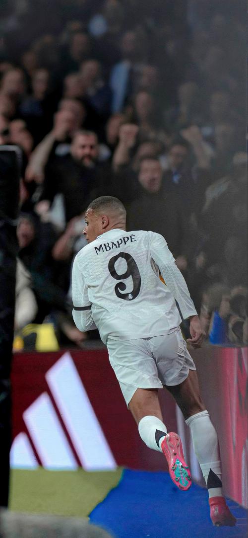 2025／26赛季英超：英超首尾大战来袭！阿森纳vs狼队（2025／26赛季英超焦点战：榜首VS垫底，阿森纳对阵狼队）