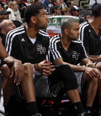 尤文vs卡利亚里首发：弗拉霍维奇领衔！伊尔迪兹、小图拉姆在列（尤文对阵卡利亚里首发出炉：弗拉霍维奇挂帅，伊尔迪兹、小图拉姆入选）