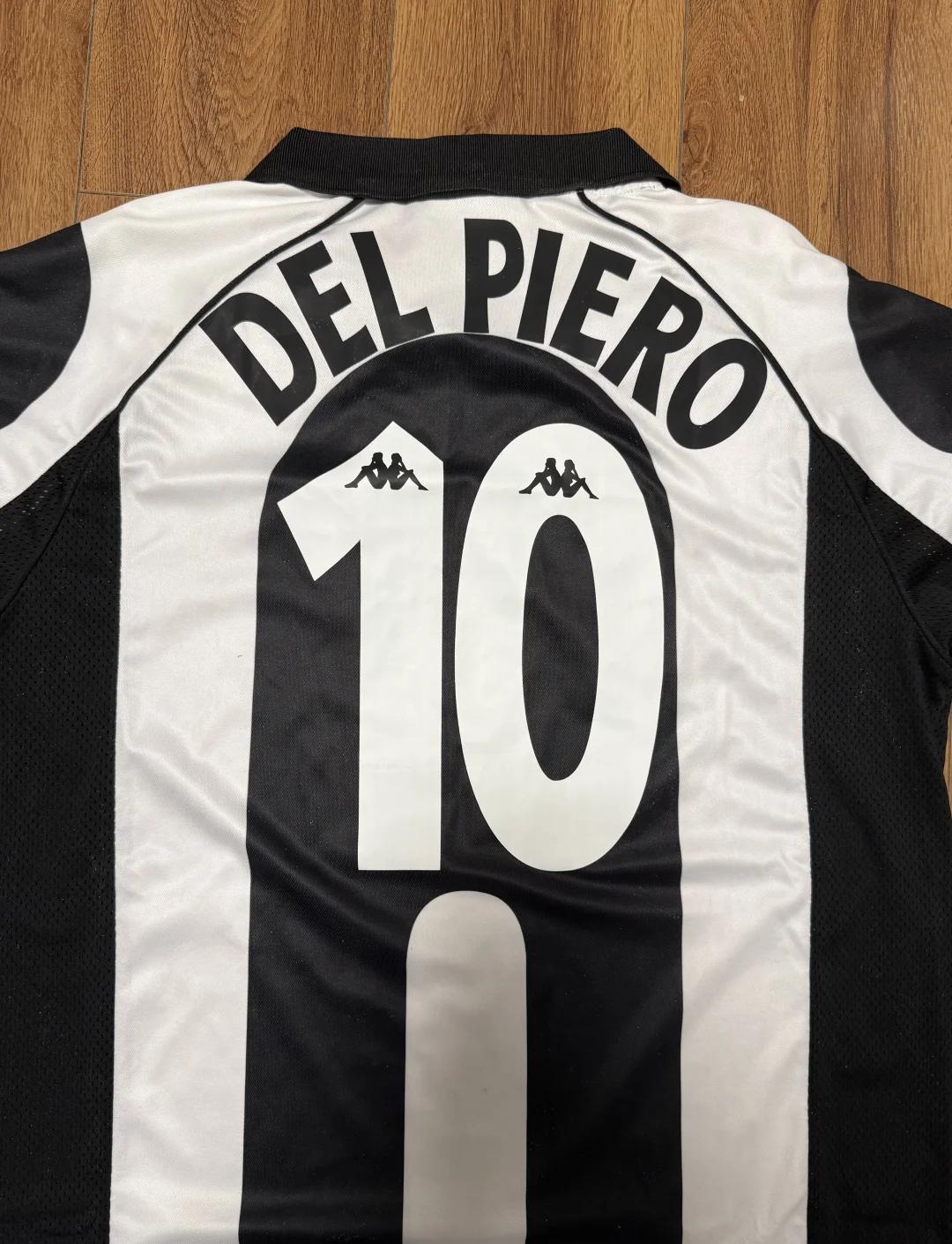 李弘权首节爆发，3中3拿到8分4板（李弘权首节火力全开，三投三中砍下8分4篮板）