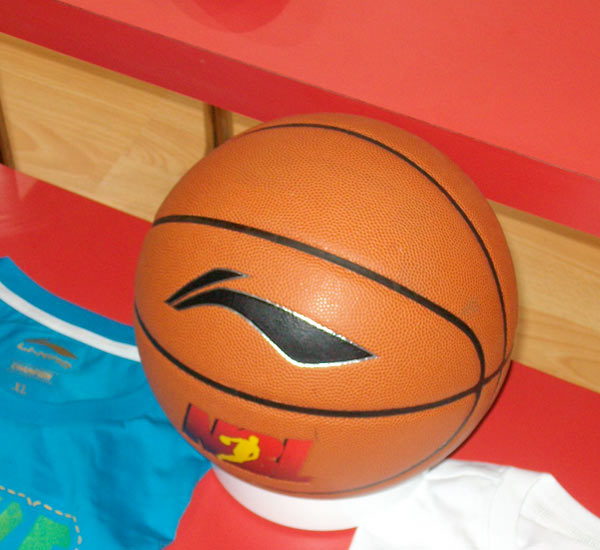 德国2-0客胜卢森堡，沃尔特马德梅开二度，萨内送助攻（德国客场2-0击退卢森堡，沃尔特马德双响，萨内送出助攻）