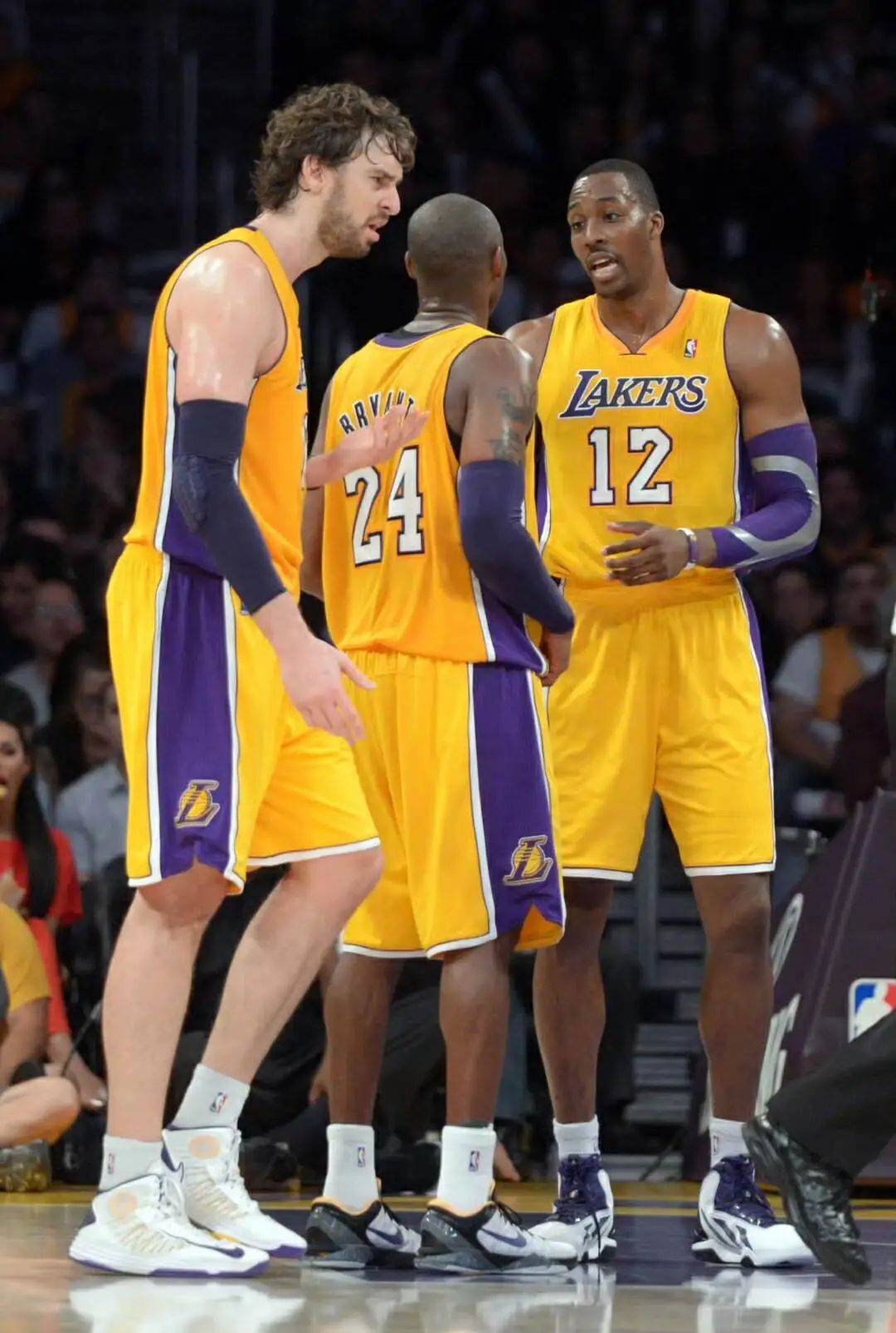 魔鬼主场，拜仁欧冠小组／联赛阶段主场37场不败（安联堡垒：拜仁欧冠小组赛与联赛主场37场不败）