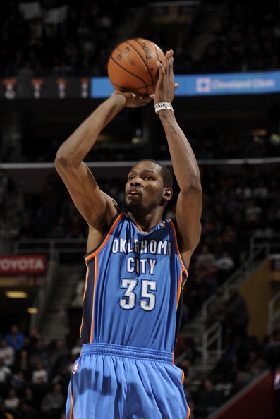 加图索：我们尊重所有对手但不怕任何人，我们必须晋级世界杯（加图索：尊重所有对手却不惧任何强敌，世界杯出线势在必行）