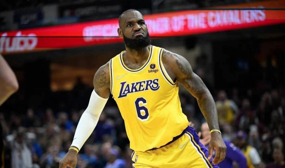 三位申花外援合约将到期，下轮亚冠或迎来告别战，特谢拉意外领衔（三名申花外援合同到期在即，下轮亚冠或上演告别，特谢拉出人意料领衔）