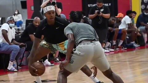 许利民：赵睿的表现超出想象，赛制改变让各队之间差距变小（许利民称赵睿发挥超预期：新赛制拉近各队差距）