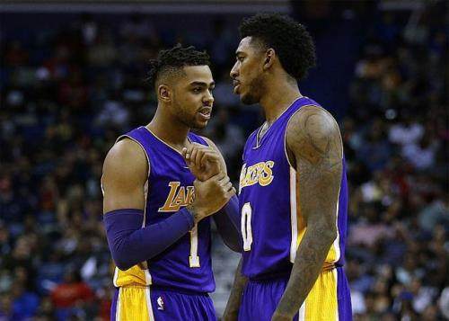 王洪亮：美国巴西身体强太多；若早跟她们踢热身赛或许会好些（王洪亮：美巴身体优势明显，若提前热身或许会更好）