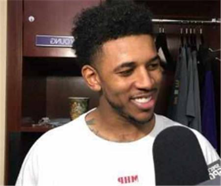 赵睿的表现令人惊喜，突破自我展现全新实力（赵睿惊喜发挥，突破自我尽展新实力）